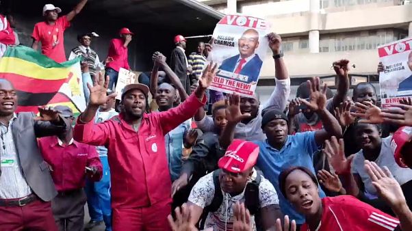 Tensa espera de los resultados electorales en Zimbabue Tensa espera de los resultados electorales en Zimbabue