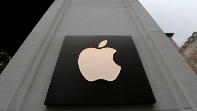 Apple gana un 32% más y mejora expectativas
