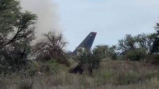 Пассажир снял крушение самолета изнутри