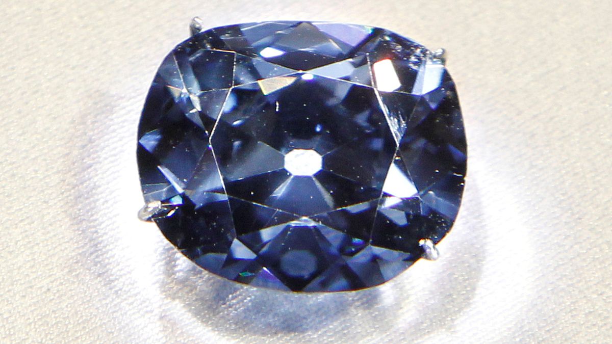 داستان شگفت انگیز الماس آبی موزه واشنگتن 