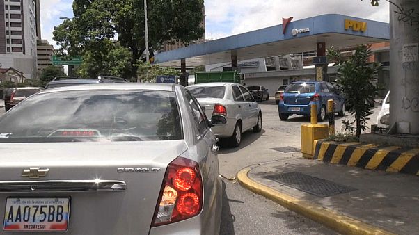 Venezuela: censo de vehículos contra el "derroche" de gasolina Venezuela: censo de vehículos contra el "derroche" de gasolina