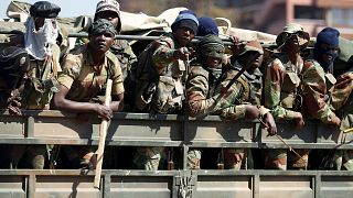 جيش زيمبابوي ينتشر في شوارع هاراري بانتظار صدور النتائج النهائية للانتخابات