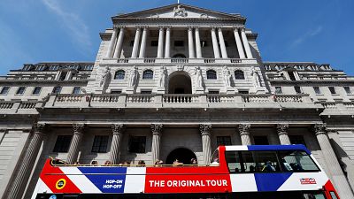 Aύξησε το βασικό επιτόκιο η Τράπεζα της Αγγλίας