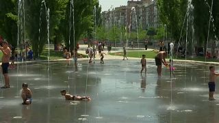 الحرارة في بلدين أوربيين قد تتجاوز الـ 48 درجة!!