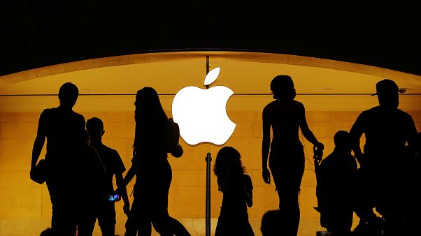Apple'ın piyasa değeri 1 trilyon dolara ulaştı Apple'ın piyasa değeri 1 trilyon dolara ulaştı