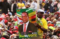 Wahl in Simbabwe: Mnangagwa bleibt an der Macht