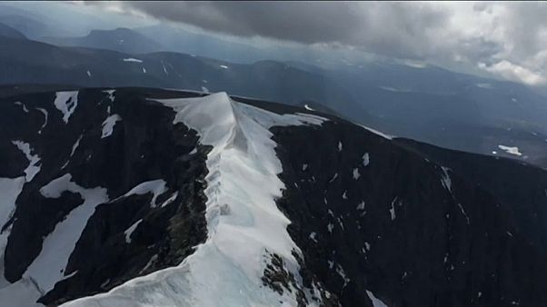 Climate change: melting mountains Climate change: melting mountains