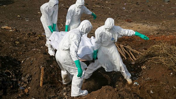 Ebola : l'OMS tire la sonnette d'alarme Ebola : l'OMS tire la sonnette d'alarme