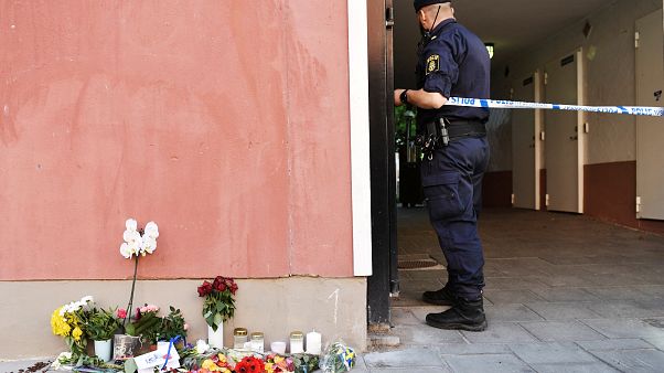Investigators probe police shooting of ‘disabled man with toy gun’ Investigators probe police shooting of ‘disabled man with toy gun’