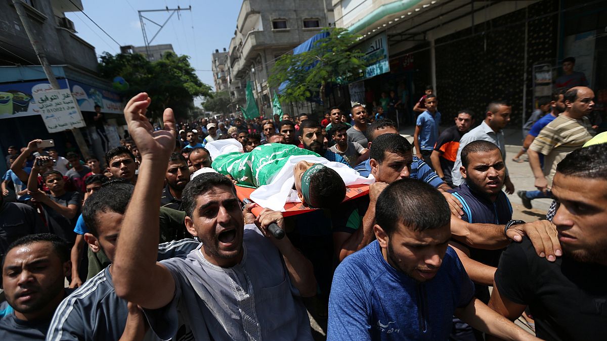 تشييع جثمان فلسطيني قتل برصاص الجيش الإسرائيلي