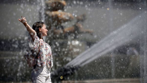 Καύσωνας: Το πιο θερμό σαββατοκύριακο διανύει η Ευρώπη Καύσωνας: Το πιο θερμό σαββατοκύριακο διανύει η Ευρώπη