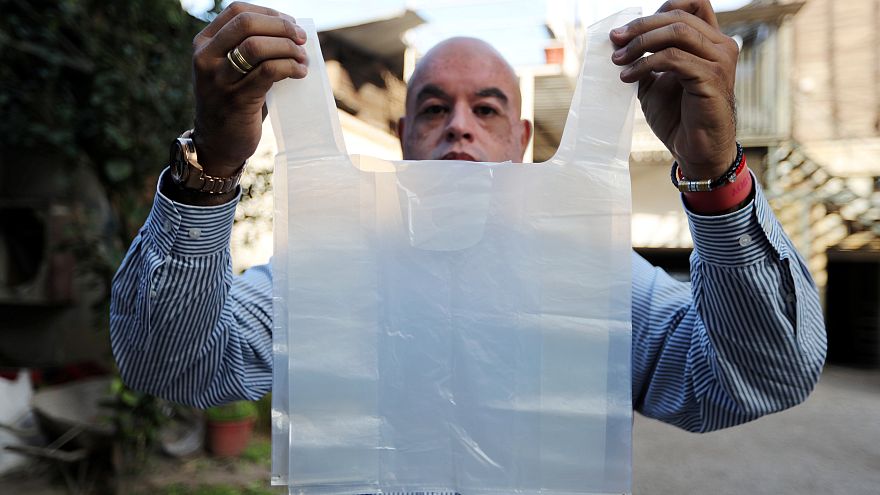 Güney Amerikada bir ilk: Şilide plastik poşet kullanımı yasaklandı 57