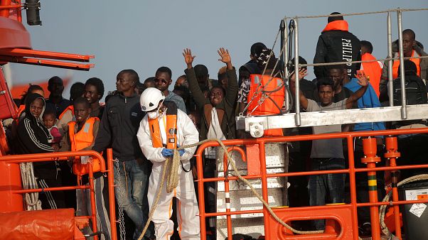 Migrantes resgatados chegam a Espanha Migrantes resgatados chegam a Espanha