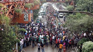 Bangladeş başkenti Dakka'da öğrenci protestoları