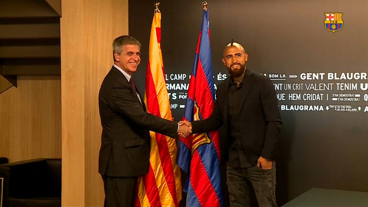 بالفيديو: أرتورو فيدال رسمياً في صفوف برشلونة