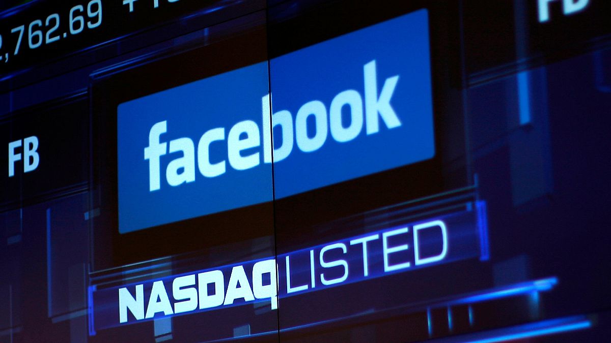 "فيسبوك" للمصارف الأمريكية: أعطونا بيانات عملائكم