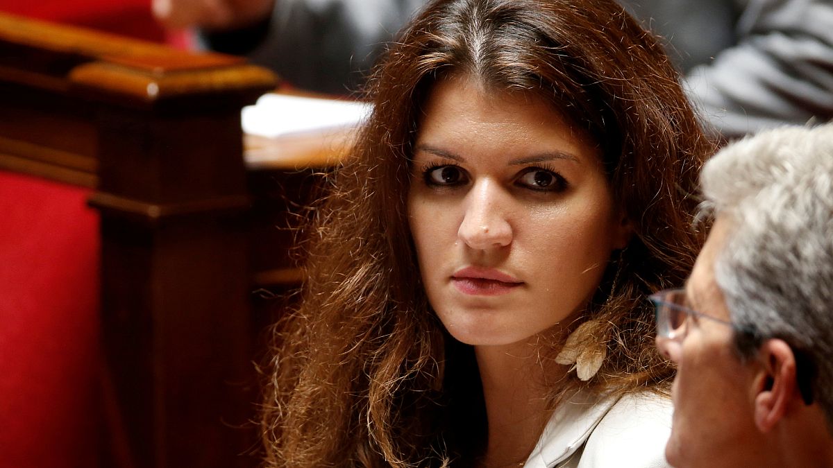 قانون فرنسي جديد لحماية المرأة والتحديق المطول ليس تحرّشاً