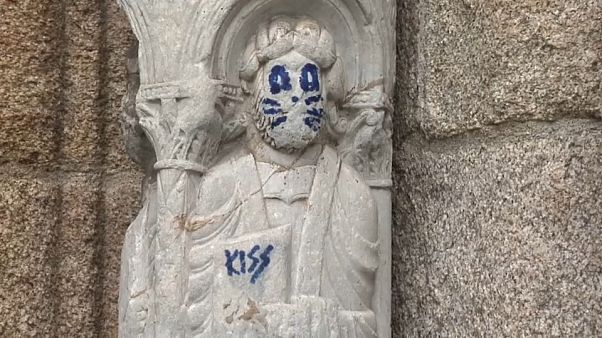 Santiago de Compostela: Weltkulturerbe mit Farbe beschmiert Santiago de Compostela: Weltkulturerbe mit Farbe beschmiert
