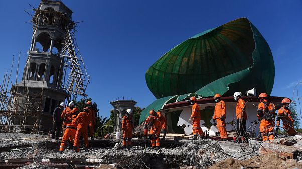 Séisme à Lombok : l'Indonésie recherche d'éventuels survivants Séisme à Lombok : l'Indonésie recherche d'éventuels survivants