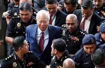 Экс-премьеру Малайзии грозят 45 лет тюрьмы