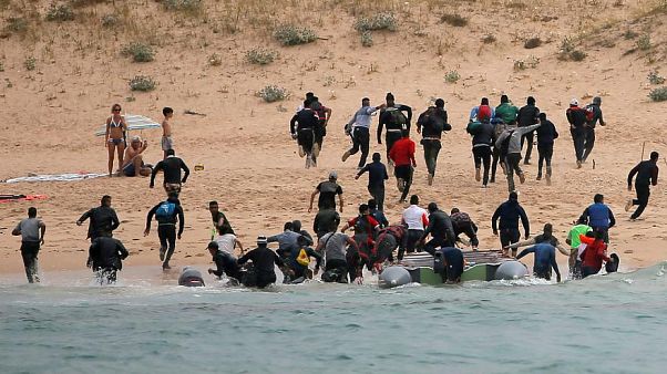 Ließ Marokko für einen guten Deal mit der EU mehr Migranten nach Spanien? Ließ Marokko für einen guten Deal mit der EU mehr Migranten nach Spanien?