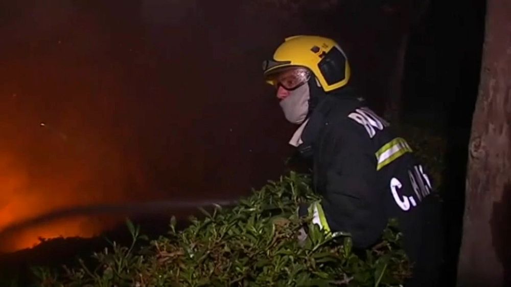Forest fires continue to rage in Portugal and Spain