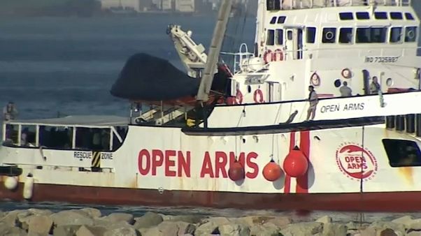 El Open Arms llega a Algeciras con 87 inmigrantes El Open Arms llega a Algeciras con 87 inmigrantes