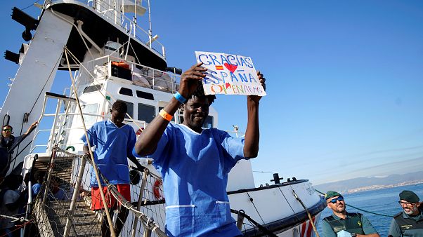 Un navire humanitaire accoste en Espagne avec 87 migrants Un navire humanitaire accoste en Espagne avec 87 migrants