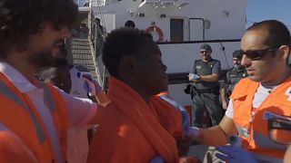 Flüchtlingsschiff in Algeciras eingetroffen