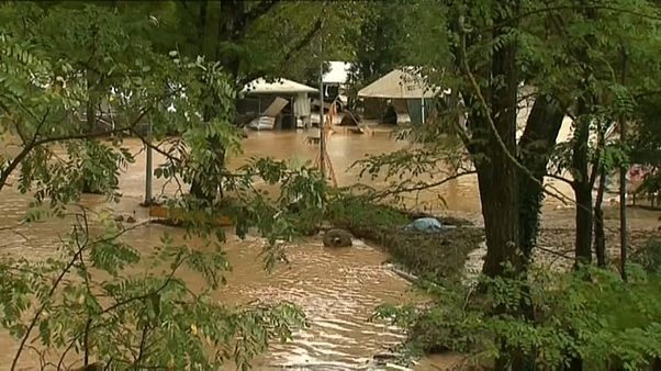 Alluvioni nel sud della Francia, campeggi devastati dalle piogge Alluvioni nel sud della Francia, campeggi devastati dalle piogge