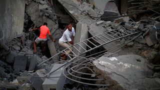 إسرائيل وحماس يتفقان على تهدئة لإنهاء العنف في غزة