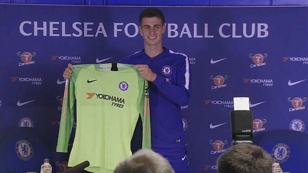 Premier League rüstet sich mit Rekord-Transfers für die neue Saison Premier League rüstet sich mit Rekord-Transfers für die neue Saison