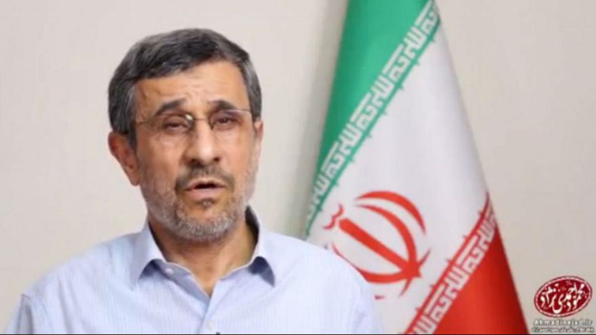 Ahmedinejad'dan İran Cumhurbaşkanı Hasan Ruhani'ye istifa çağrısı