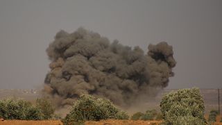 Suriye ordusundan İdlib ve Hama'ya hava saldırısı