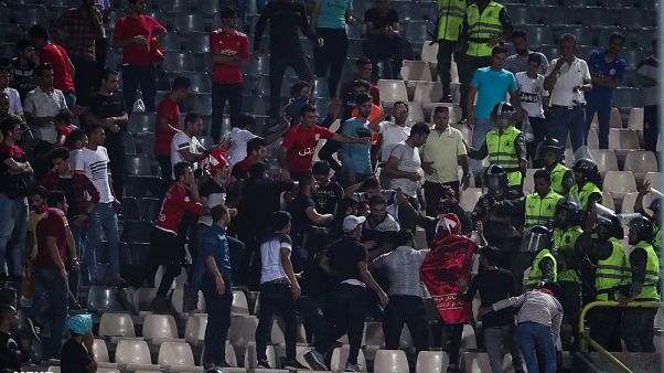 ۴۳ هوادار تراکتورسازی تبریز در «بازداشت» باقی ماندند ۴۳ هوادار تراکتورسازی تبریز در «بازداشت» باقی ماندند