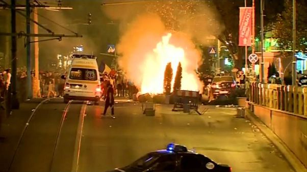 Romania: scontri e feriti nella protesta contro il governo Romania: scontri e feriti nella protesta contro il governo