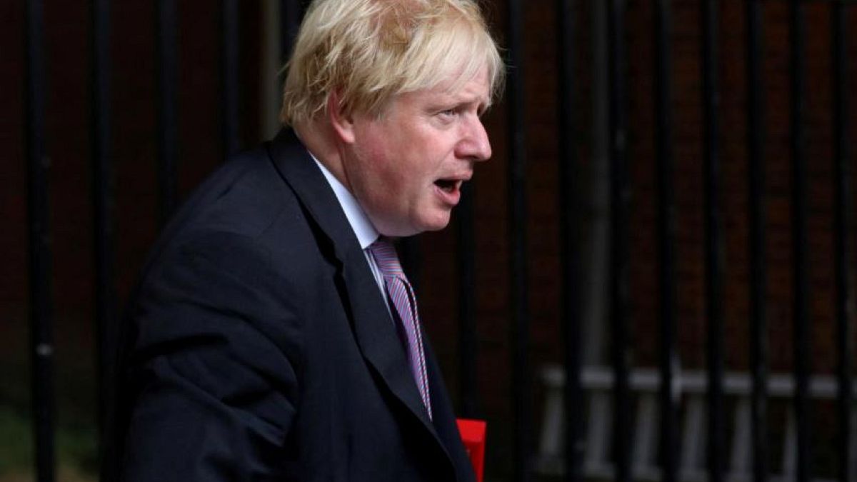Splits deepen over British minister Boris Johnson's burqa comments