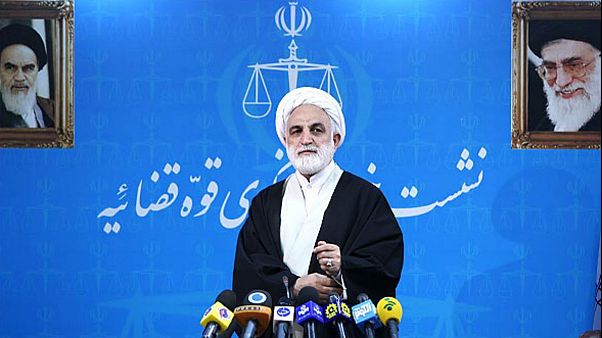 محسنی اژهای: بیش از ۱۰۰ نفر از جمله مدیران دولتی ممنوعالخروج شدند محسنی اژهای: بیش از ۱۰۰ نفر از جمله مدیران دولتی ممنوعالخروج شدند