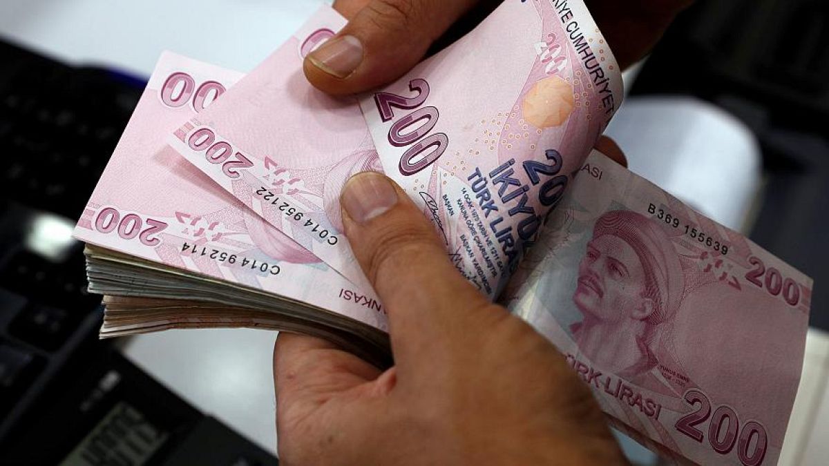 Dolar Türk Lirası karşısında 7.20 seviyesini gördü