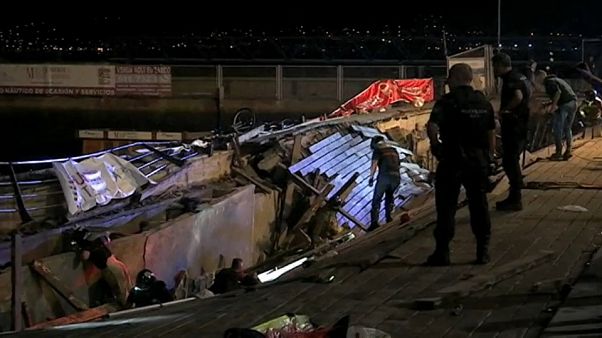 Paura in Spagna: crolla una piattaforma durante un concerto a Vigo Paura in Spagna: crolla una piattaforma durante un concerto a Vigo