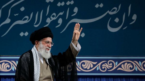 Ayatollah Khamenei: "l'Iran non tratta con il regime statunitense" Ayatollah Khamenei: "l'Iran non tratta con il regime statunitense"