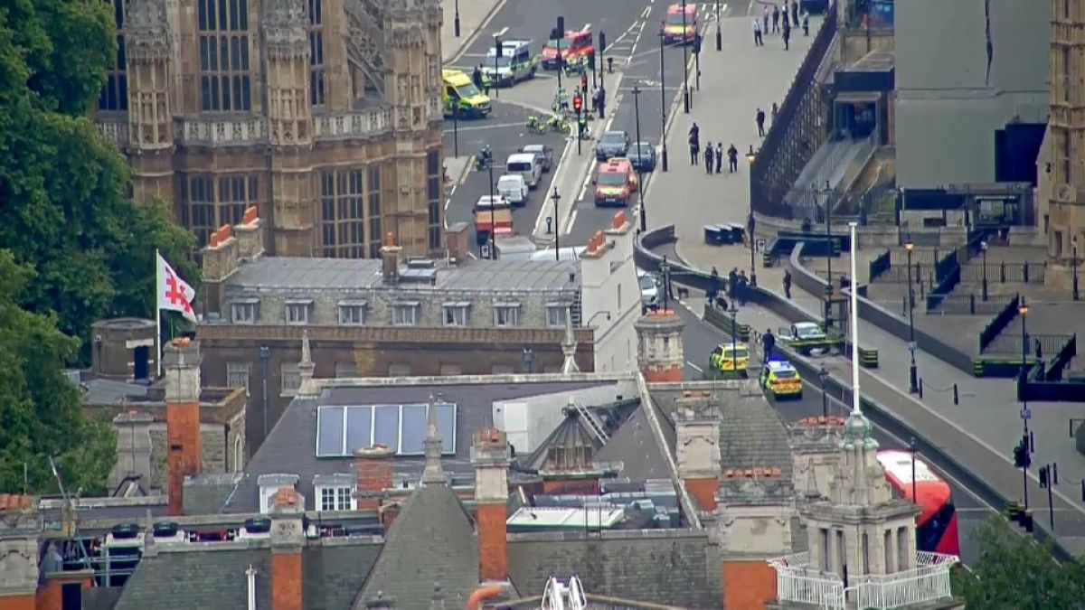 El atropello ante el Parlamento de Reino Unido investigado como incidente terrorista