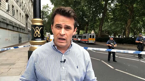 Reino Unido: Unidade antiterrorista investiga incidente de Westminster Reino Unido: Unidade antiterrorista investiga incidente de Westminster