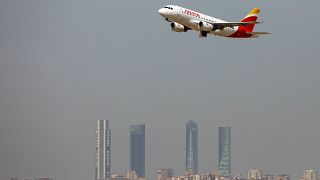 Los aeropuertos españoles registran un 3,2% más de viajeros en julio