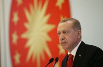 إردوغان: "تركيا ستقاطع المنتجات الإلكترونية الأمريكية"