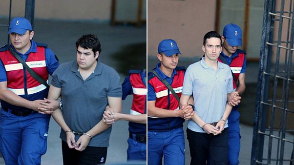 Ελεύθεροι οι δύο Ελληνες στρατιωτικοί, επιστρέφουν στην Ελλάδα Ελεύθεροι οι δύο Ελληνες στρατιωτικοί, επιστρέφουν στην Ελλάδα