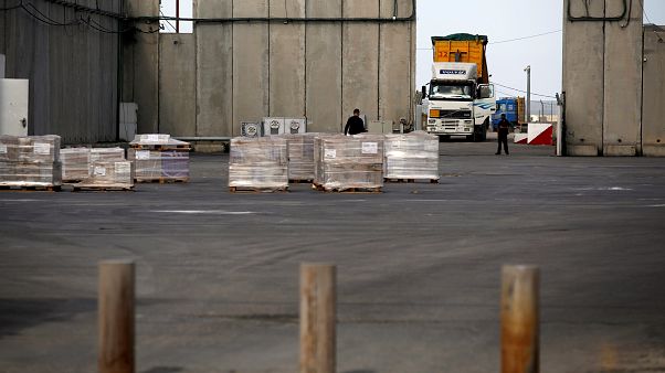 İsrail, Gazze'nin tek ticari sınır kapısını yeniden açacak İsrail, Gazze'nin tek ticari sınır kapısını yeniden açacak