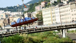 Tovább nőtt a genovai hídomlás halálos áldozatainak száma