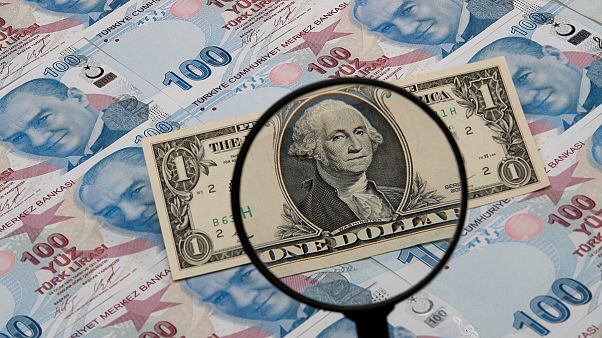 Hosszú bukás után szárnyal a török líra Hosszú bukás után szárnyal a török líra