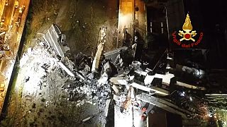 Genova, crollo del ponte Morandi: le immagini del drone dei soccorsi notturni